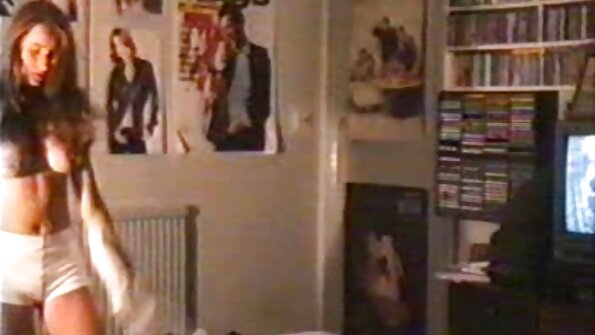 Asiatische Hure Kalina Ryu wird von einem gratis seks film weißen Schwanz ins Gesicht gefickt